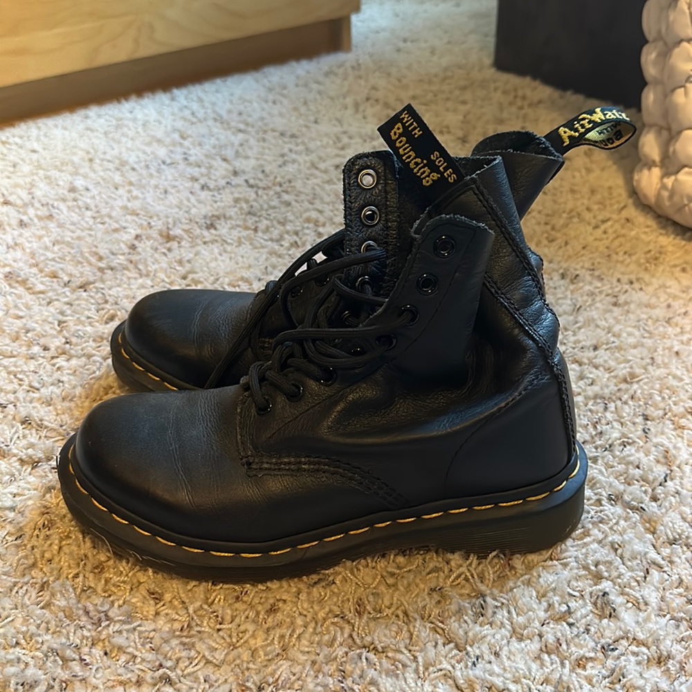 Dr. Martens Black boots